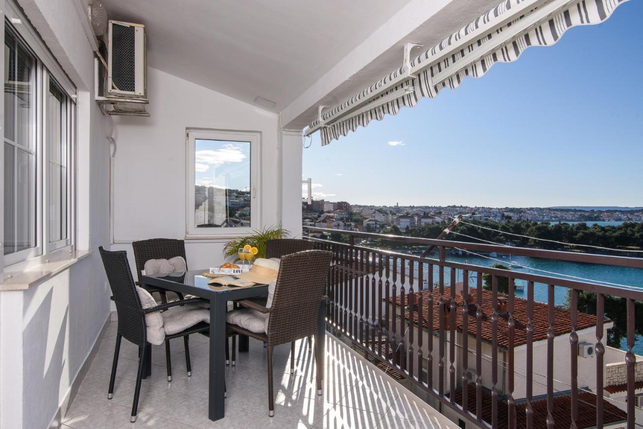 Apartment Kristina Trogir Luaran gambar