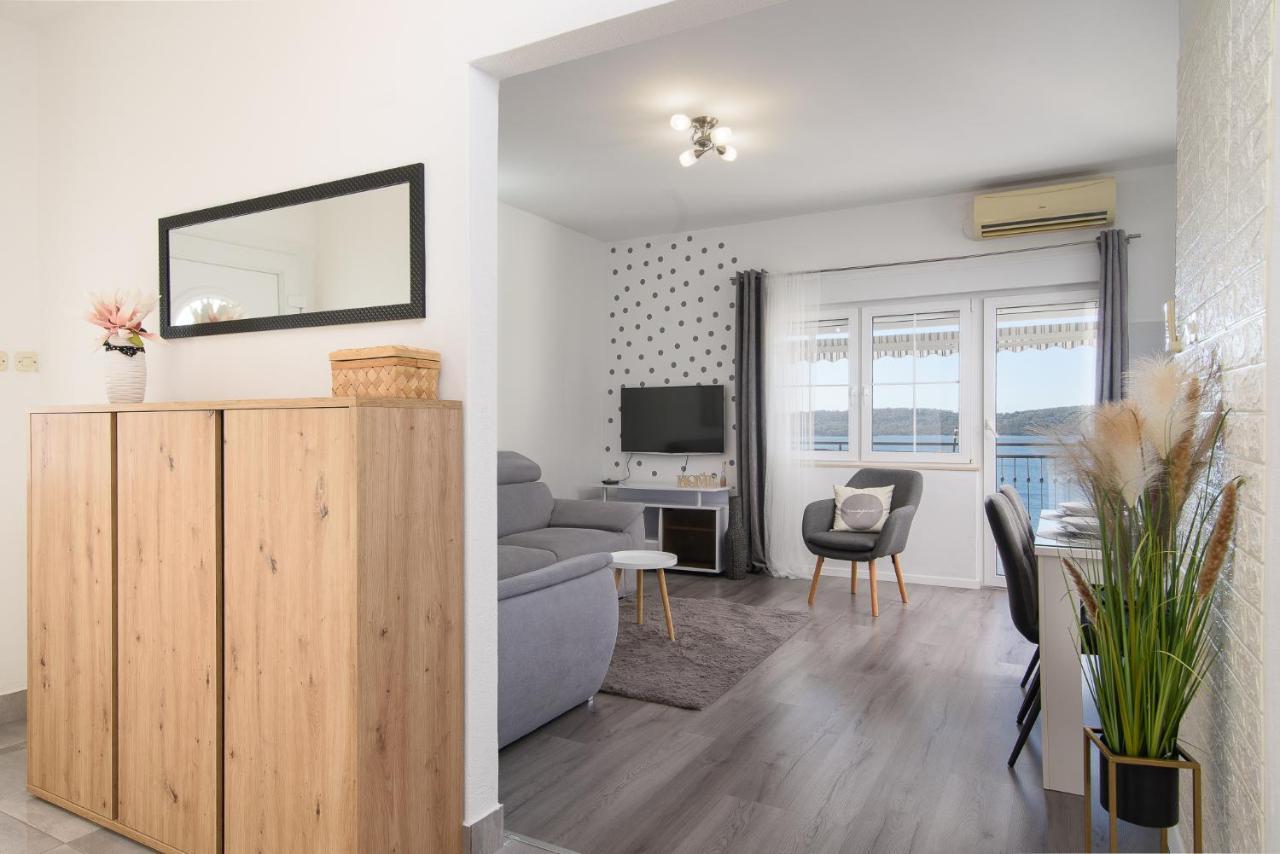 Apartment Kristina Trogir Luaran gambar